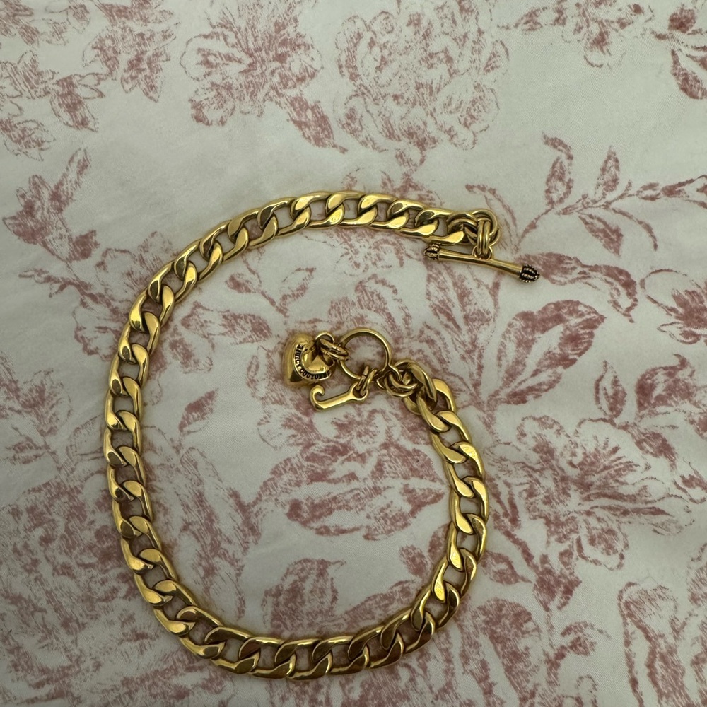 Juicy Couture gold chain